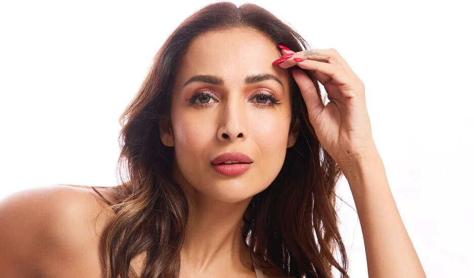 मलाइका अरोड़ा की नई तस्वीरें: हर्ष मेहता के साथ मंदिर में दिखीं