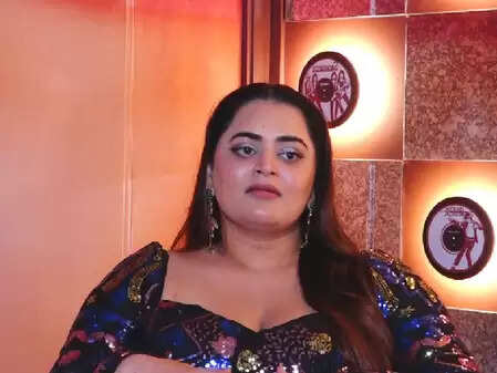 क्या है रियलिटी शो 'द 50' का राज? बेबिका धुर्वे ने किया खुलासा!