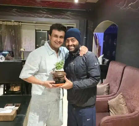 क्या है सोनू निगम और अरिजीत सिंह की खास मुलाकात की कहानी?