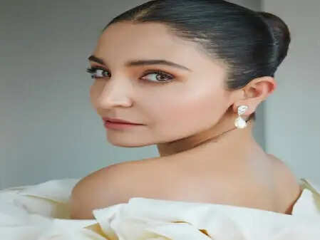 अनुष्का शर्मा की सफलता की कहानी: रिजेक्शन ने कैसे बदली उनकी किस्मत?