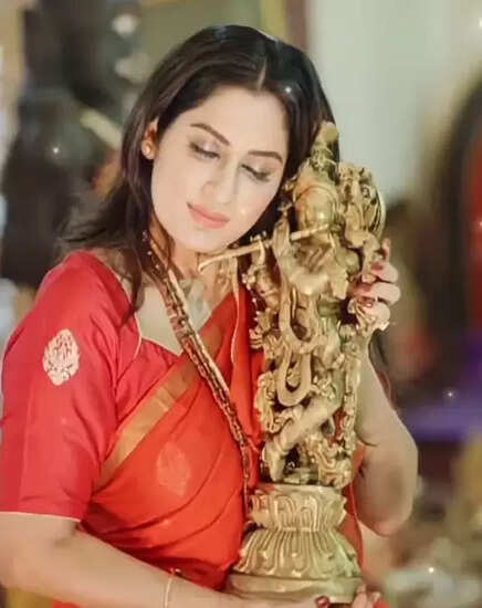 क्या है 'आजाद भारत' फिल्म की कहानी? जानें स्वतंत्रता सेनानियों की अनसुनी गाथा