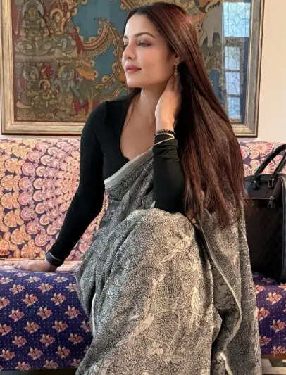 सेलिना जेटली ने साझा की बहन के प्यार की कहानी, फौजी परिवार की यादें ताजा कीं!