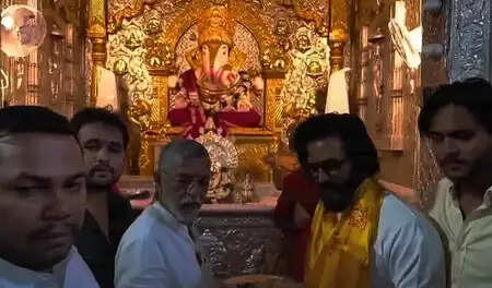 रितेश देशमुख ने 'राजा शिवाजी' की सफलता पर गणपति से लिया आशीर्वाद, जानें क्या कहा!