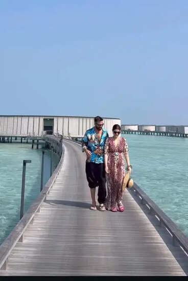 क्या है अक्षय कुमार और ट्विंकल खन्ना की प्रेम कहानी का राज? जानें इस मजेदार वीडियो के जरिए!