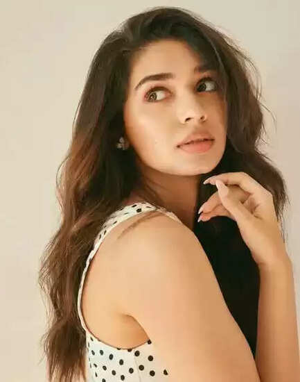 क्या कृति शेट्टी ने सच में आत्मा देखी? जानें 'वा वाथियार' के शूटिंग अनुभव के बारे में!