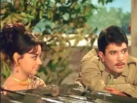 फरीदा जलाल और राजेश खन्ना: पर्दे पर रोमांस के पीछे की अनकही कहानी