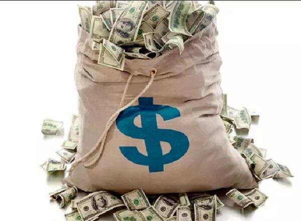 गाड़ी चलाकर तीन भारतीय कर रहे थे साऊदी अरब में गुजारा,12 घंटे के अंदर बन गए करोड़पति