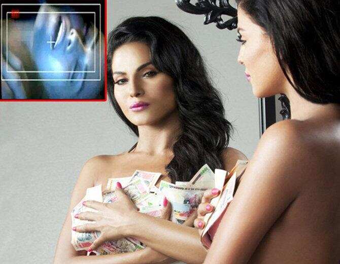 Shahid-Kareena To Sonakshi Sinha, These Bollywood Stars Got Involved In MMS Scandals