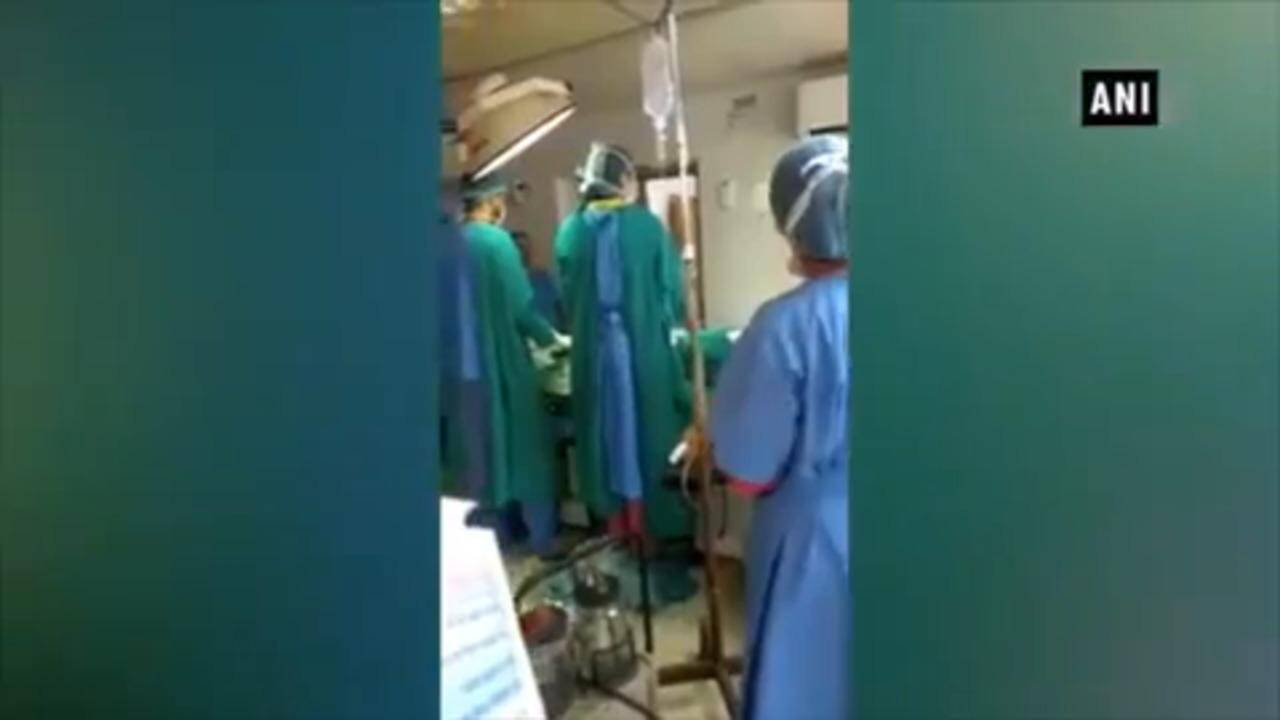 कैंसर के ऑपरेशन से पहले मरीज मंगवाया खाना डॉक्टरों ने की इच्छा पूरी