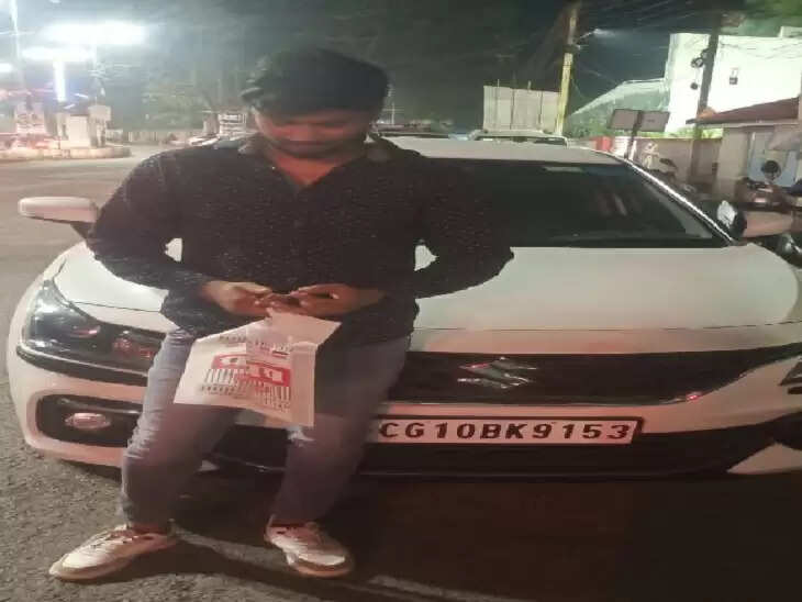 छत्तीसगढ़ के बिलासपुर शहर में पुलिस नियम-कानून का उल्लंघन करने वालों के खिलाफ सख्त कार्रवाई कर रही है