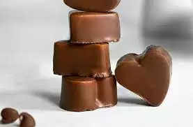 Happy Chocolate Day 2023: चॉकलेट डे पर रिश्तों, जीवनसाथी, प्रियजनों में मिठास के लिए भेजें खास शुभकामनाएं