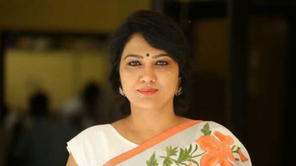 Hema: तेलुगु अभिनेत्री हेमा की बढ़ीं मुश्किलें, रेव पार्टी मामले में पूछताछ के बाद सीसीबी ने किया गिरफ्तार