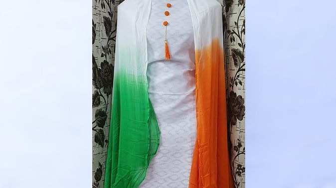 इस गणतंत्र दिवस अपने पहनावे और मेकअप में दिखाएं देशभक्ति की झलक