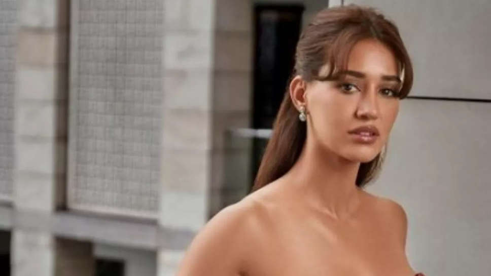 ब्लैक बॉडीकॉन में Disha Patani ने दिखाया हुस्न का जलवा, कर्वी फिगर फ्लॉन्ट कर धड़काए दिल