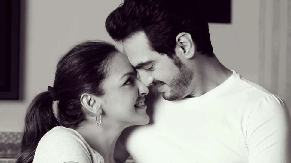 Esha Deol And Bharat Takhtani Separation: 12 साल बाद टूटी एशा देओल और भरत तख्तानी की शादी !