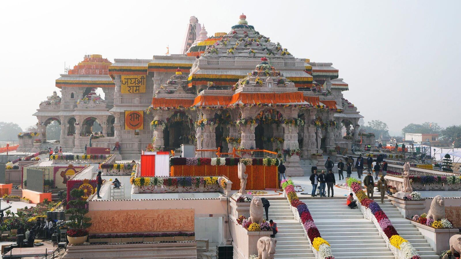 Ayodhya Ram Mandir: राम मंदिर प्राण प्रतिष्ठा से बॉलीवुड में खुशी की लहर, सितारों ने लगाए 'श्रीराम' के जयकारे