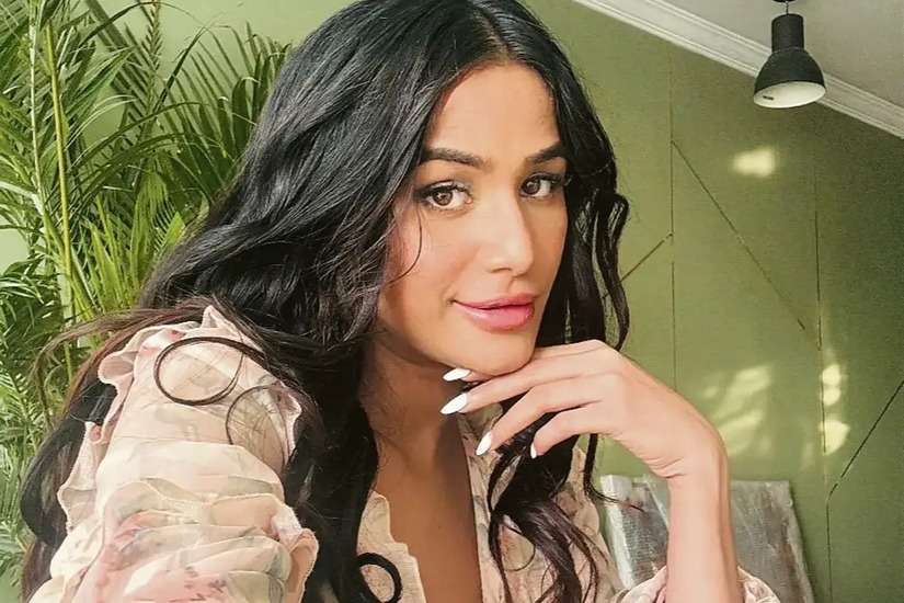 Poonam Pandey Death: जिंदा हैं पूनम पांडे, वीडियो पोस्ट करके बताया क्यों उड़ाई अपनी मौत की खबर